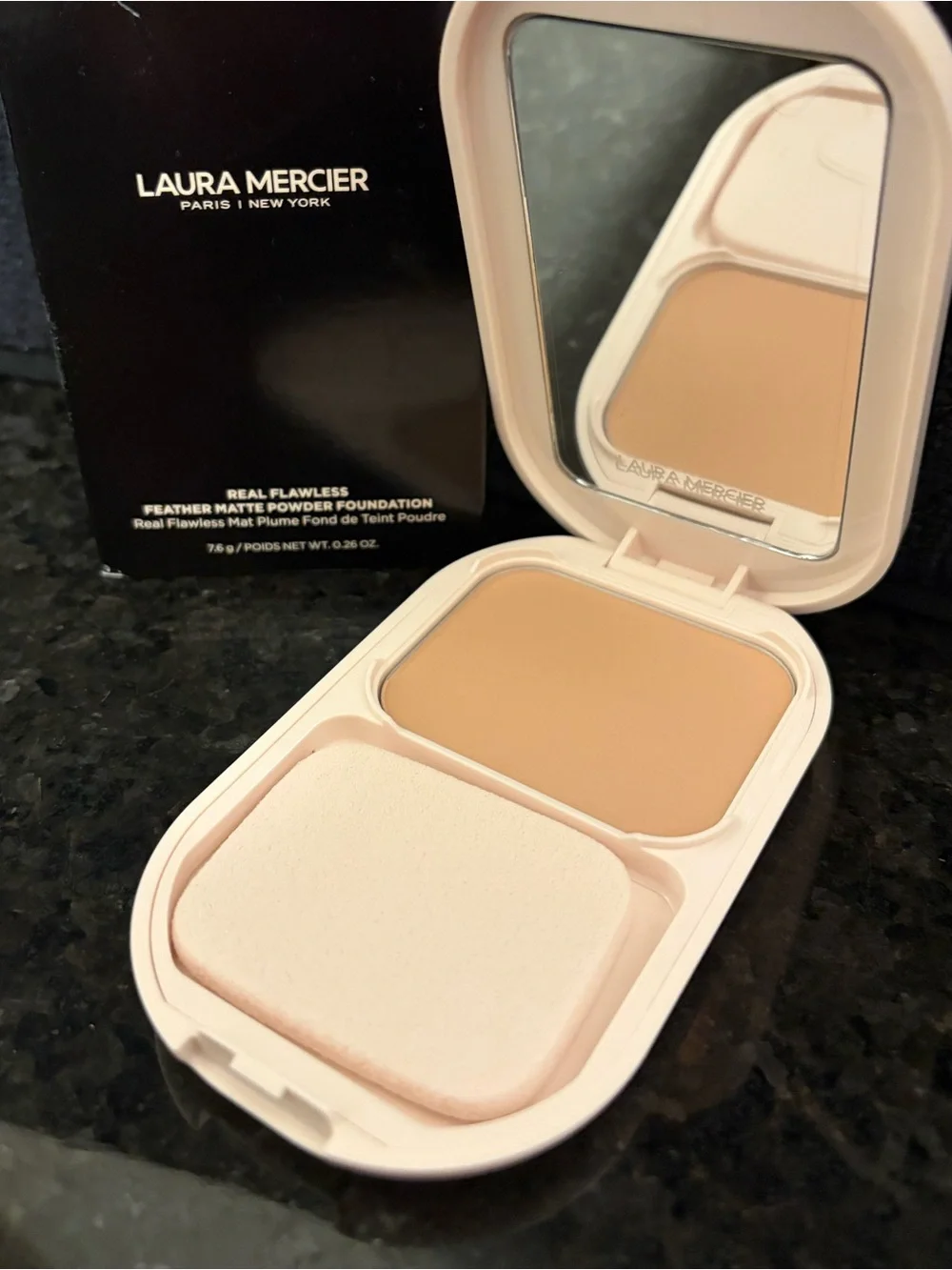 Laura Mercier Real Flawless Feathers Matte Powder Foundation - New in Box